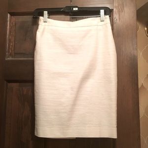 Ann Taylor textured cream white skirt size 0P new